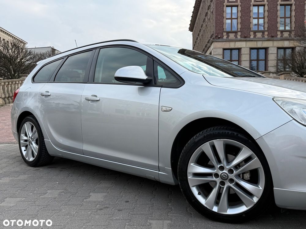 Opel Astra 1.4 T Cosmo - 16