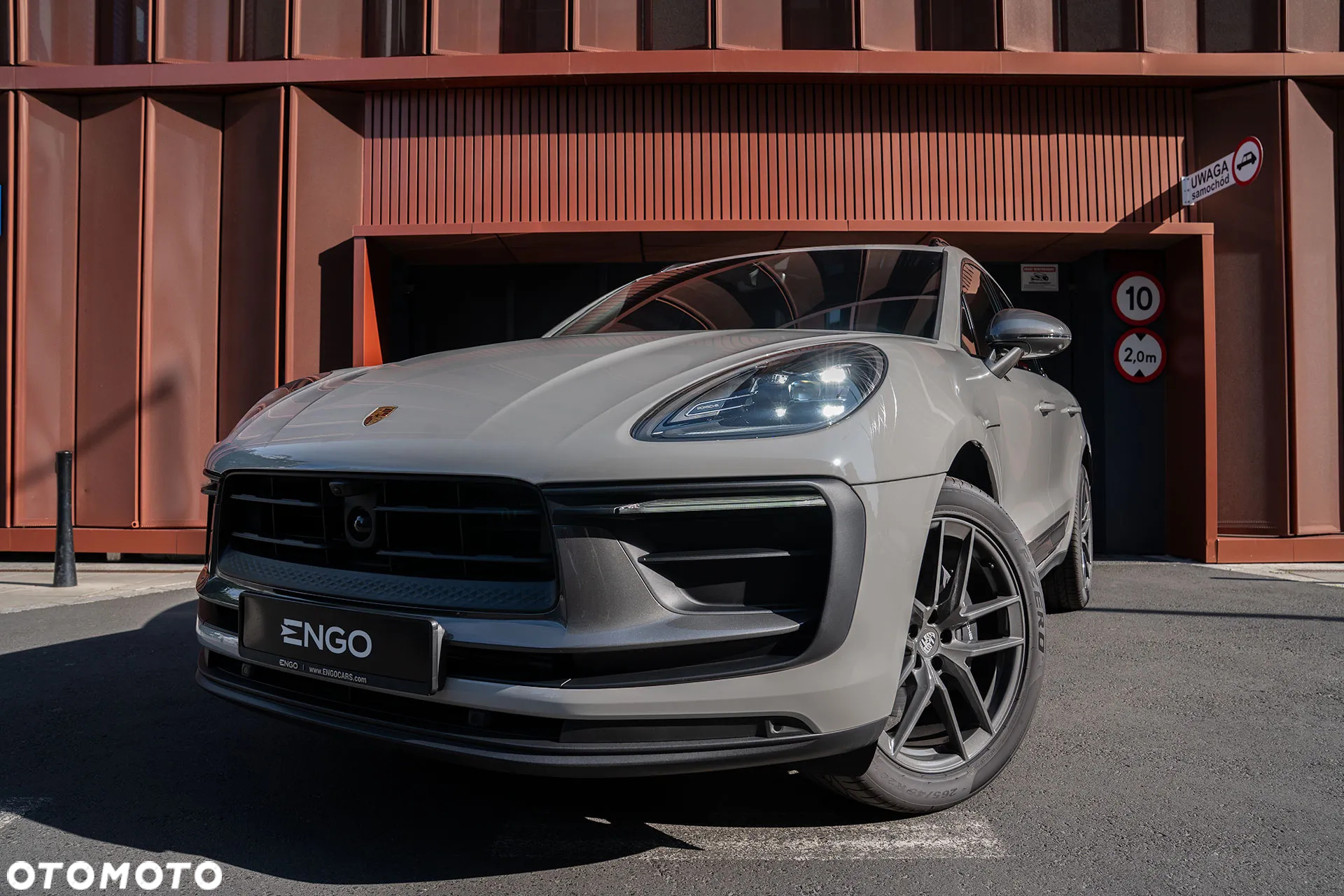 Porsche Macan T - 9