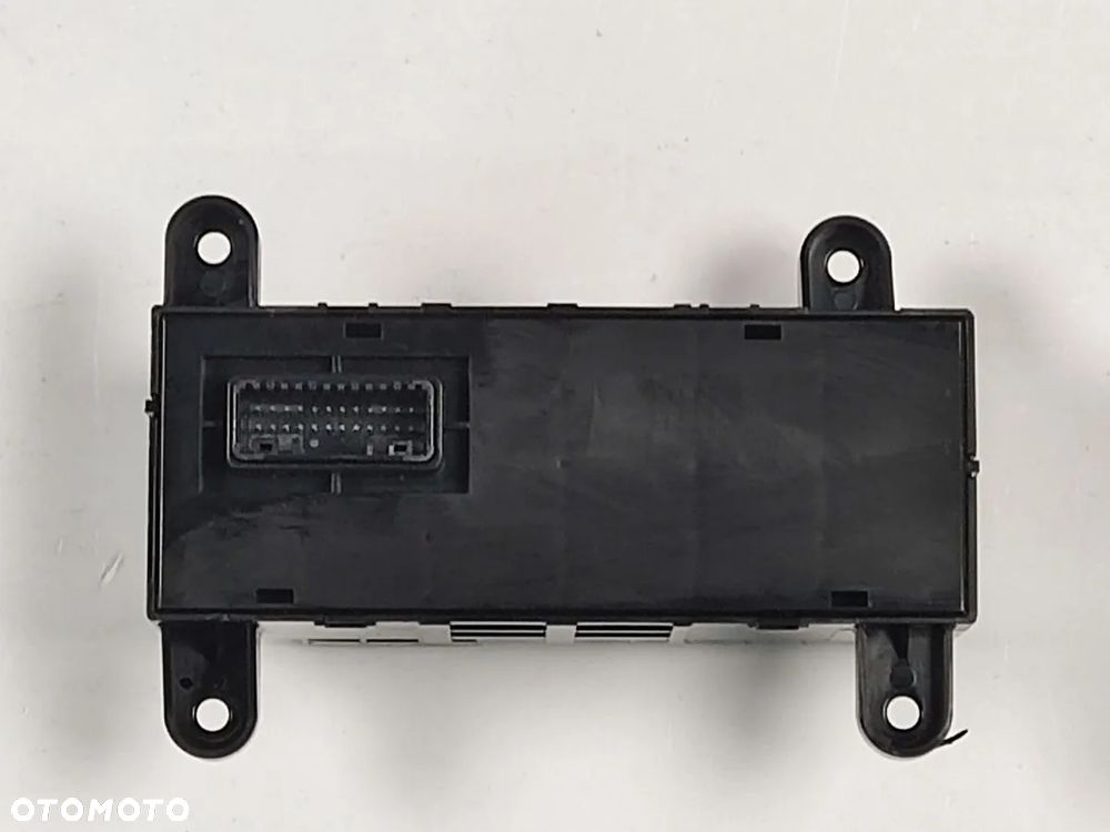 HYUNDAI KONA EV 19-20r Panel Sterowania - 4