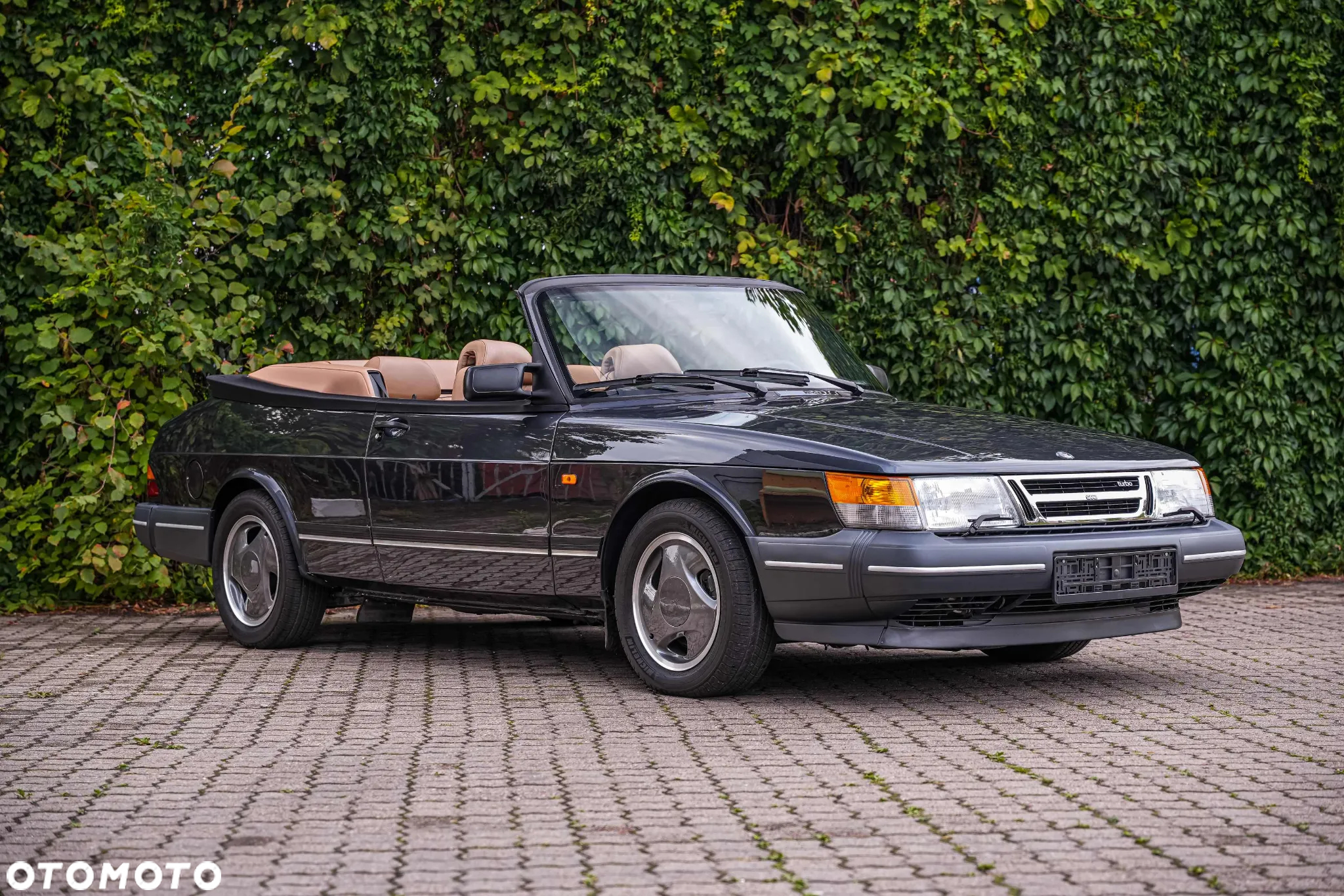 Saab 900 - 2