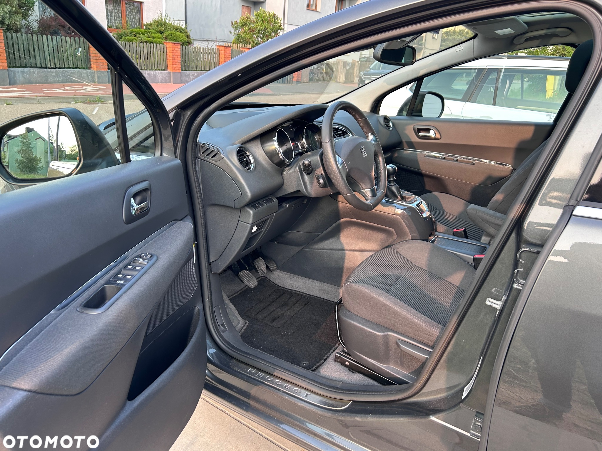 Peugeot 5008 1.6 BlueHDi Allure 7os - 12