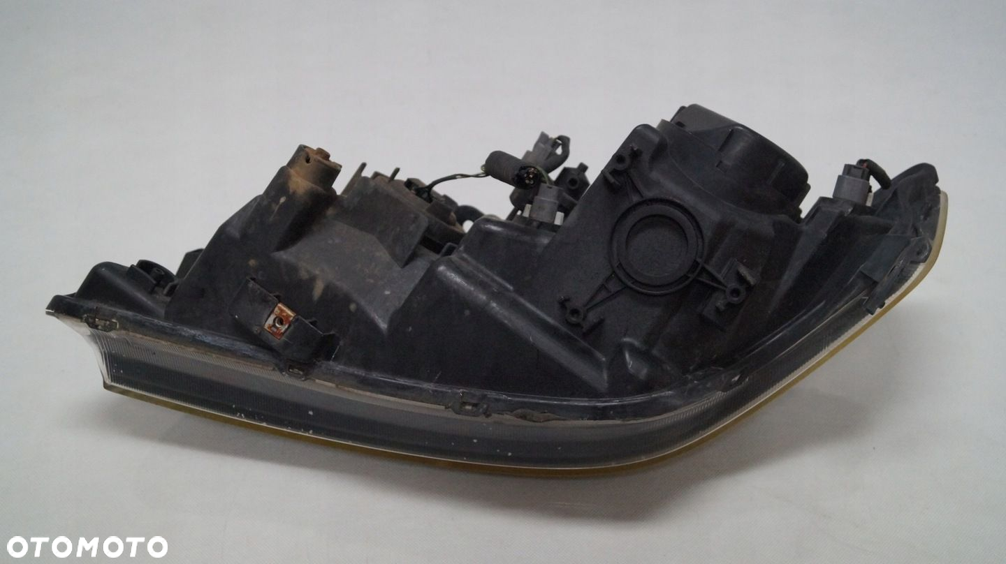 LAMPA PRZEDNIA PRAWA HONDA ACCORD VII - 7