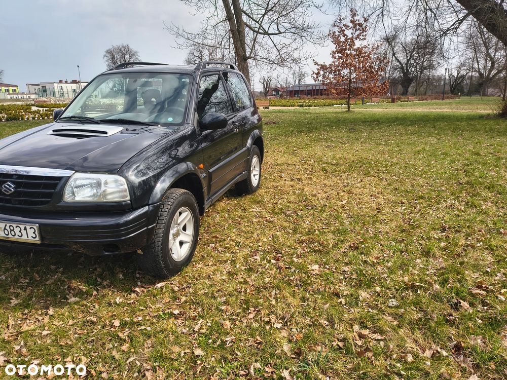 Suzuki Grand Vitara 2.0 TD Club - 11