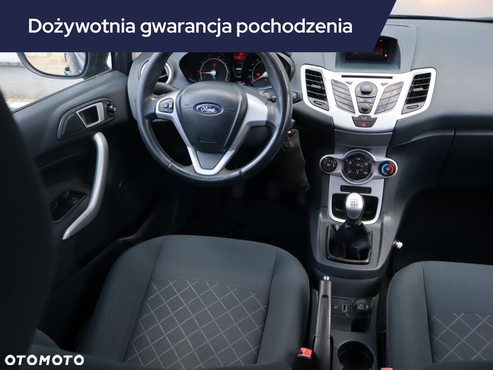 Ford Fiesta - 9