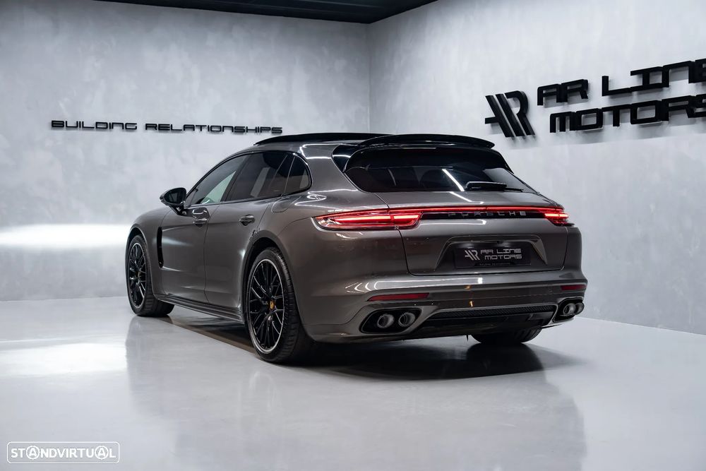 Porsche Panamera Sport Turismo 4 E-Hybrid - 11