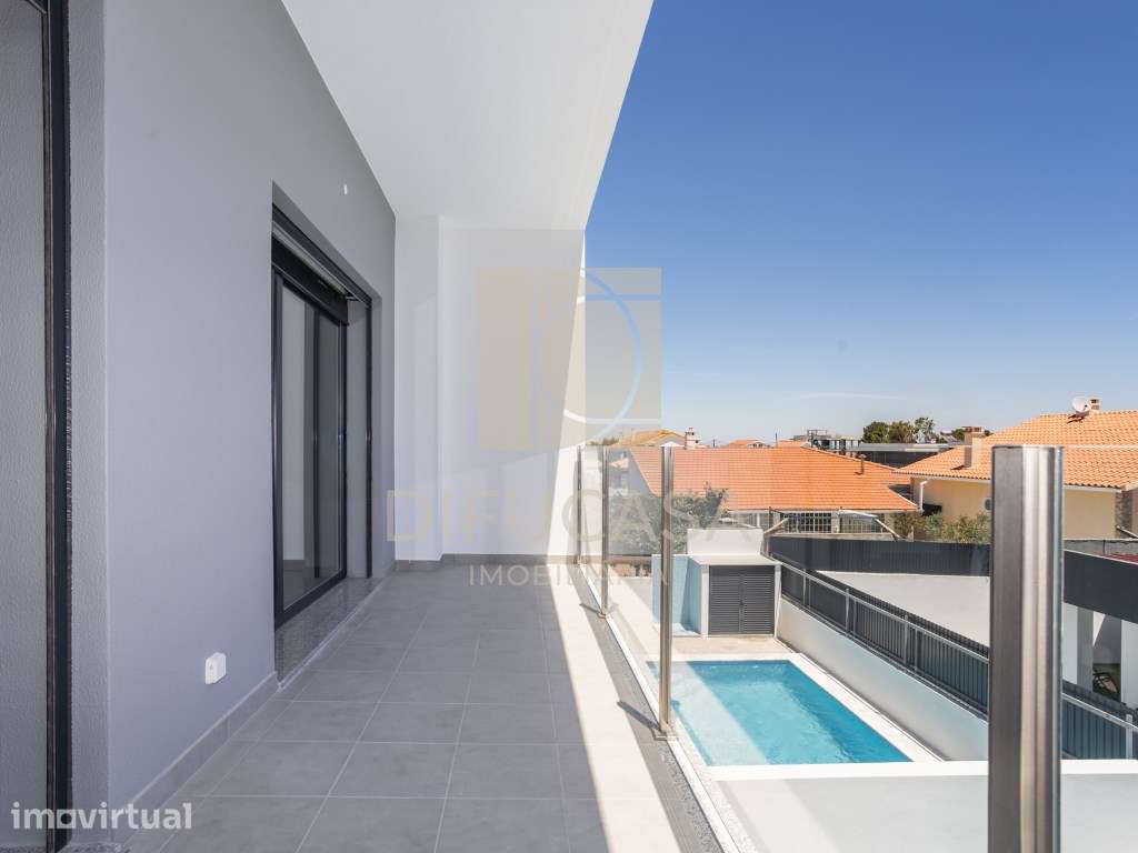 R228 Moradia T4 Piscina centro de Fernão Ferro - Grande imagem: 3/41