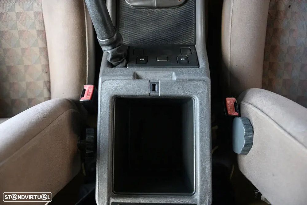 Land Rover Discovery - 43