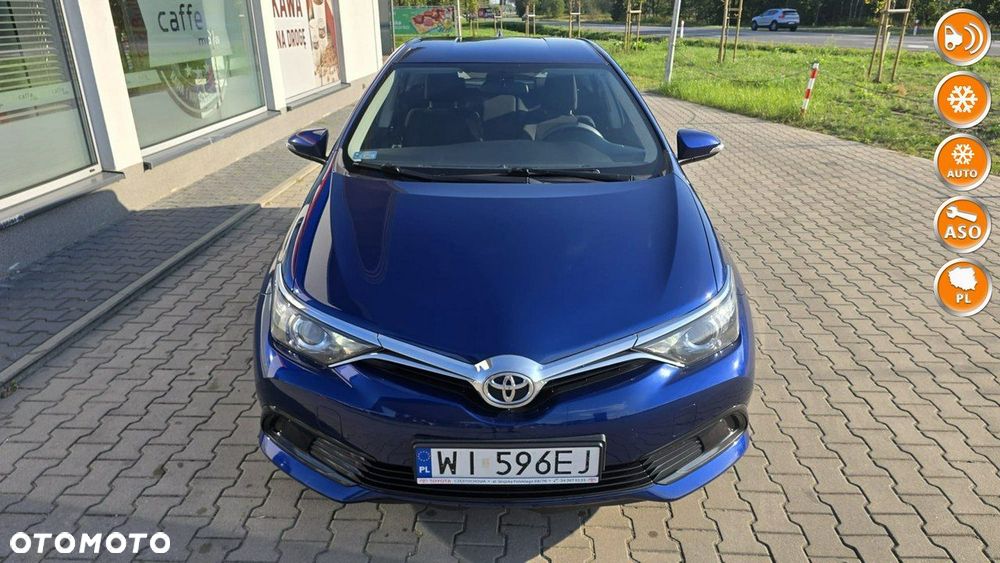 Toyota Auris - 1