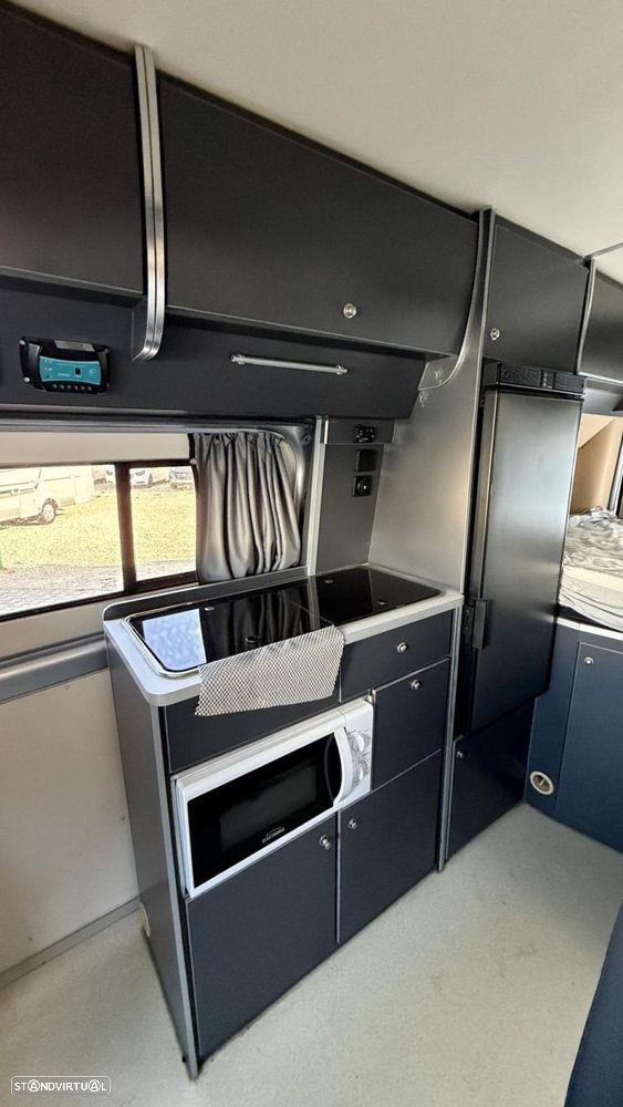 Ford Transit Custom autocaravana com duche - 21