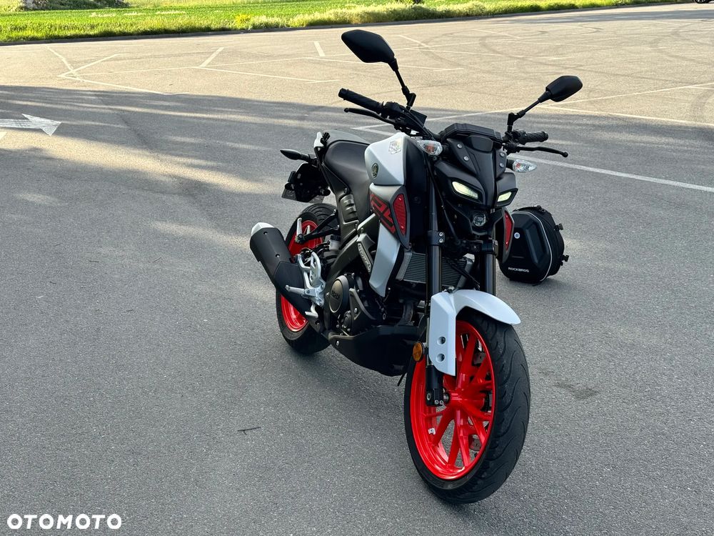 Yamaha MT - 17