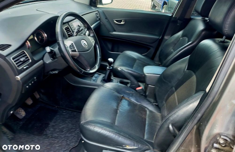 SsangYong/KGM Korando 2.0 e-XDi Sapphire - 10