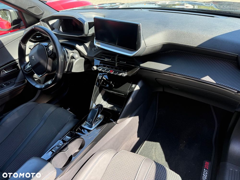 Peugeot 2008 PureTech 130 EAT8 GT Exclusive - 10