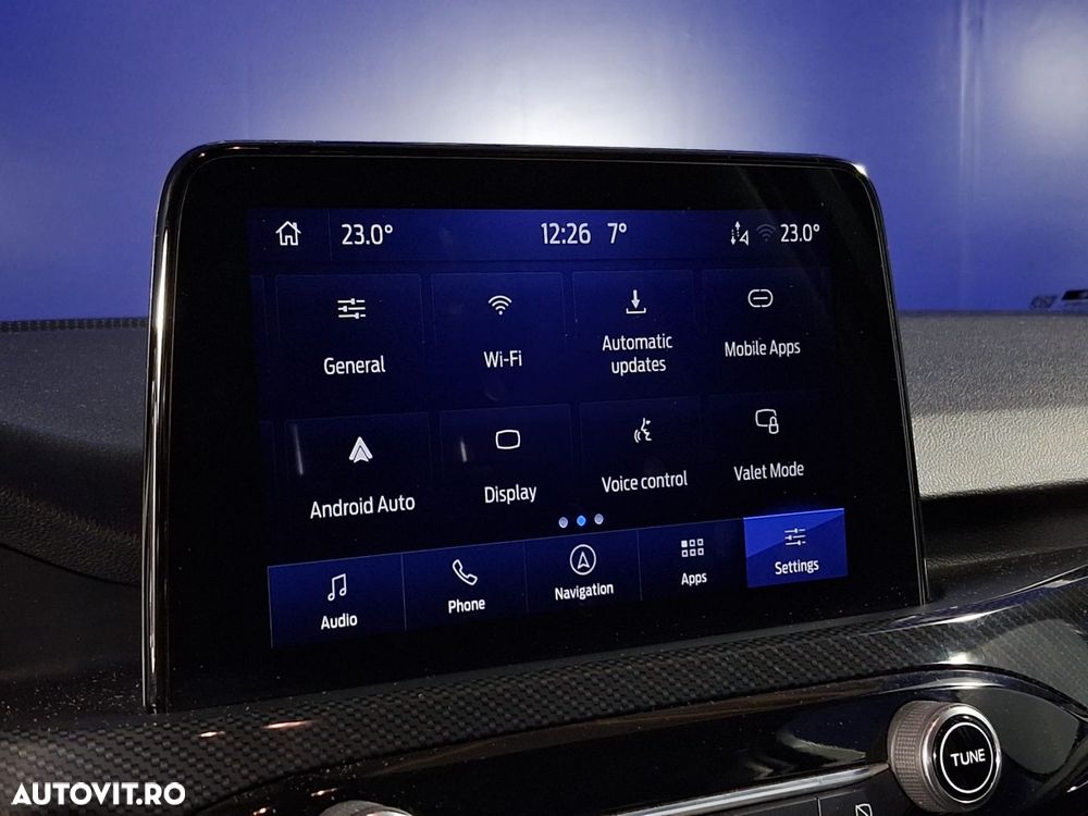 Ford Kuga - 22