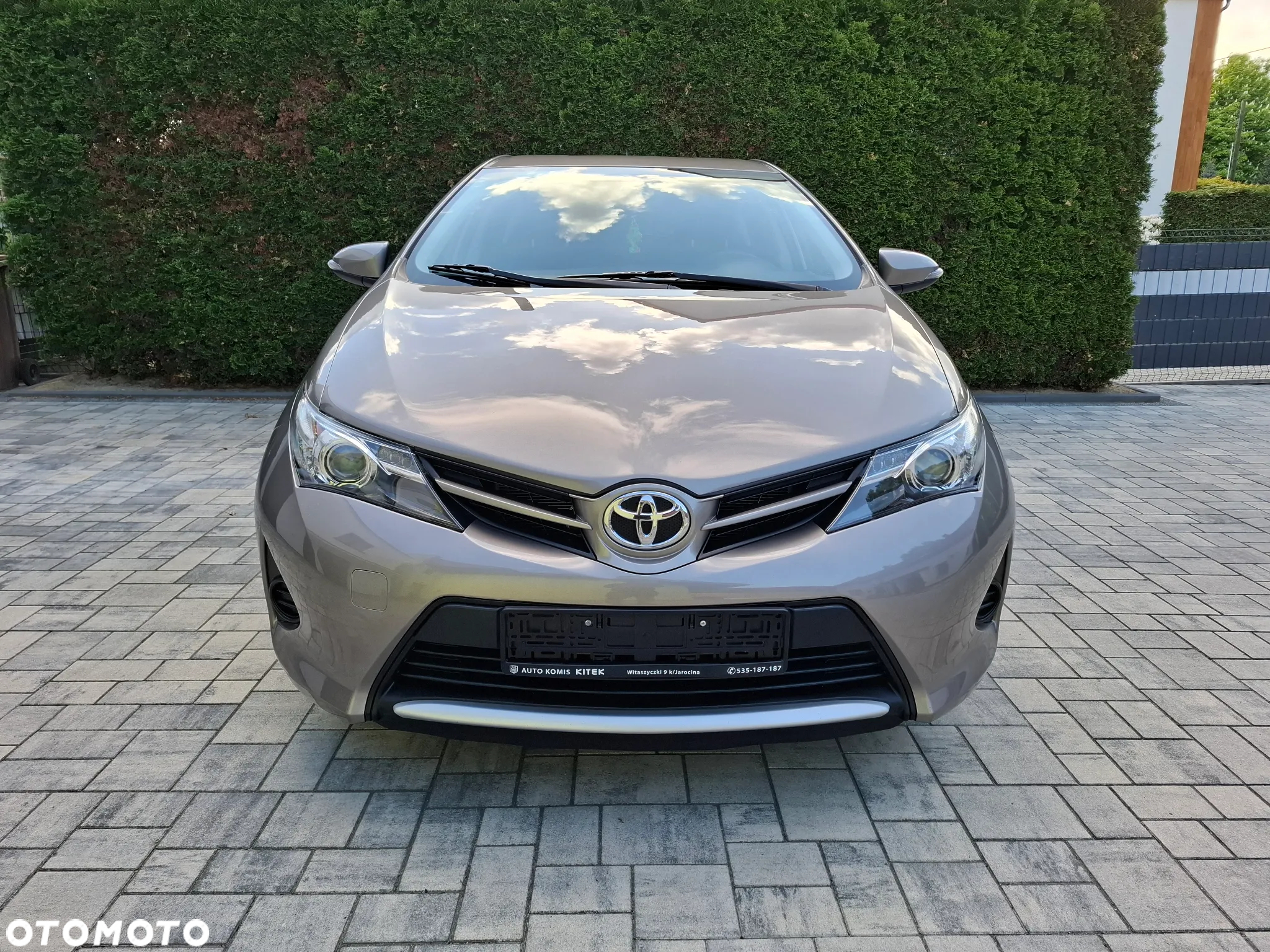 Toyota Auris - 4