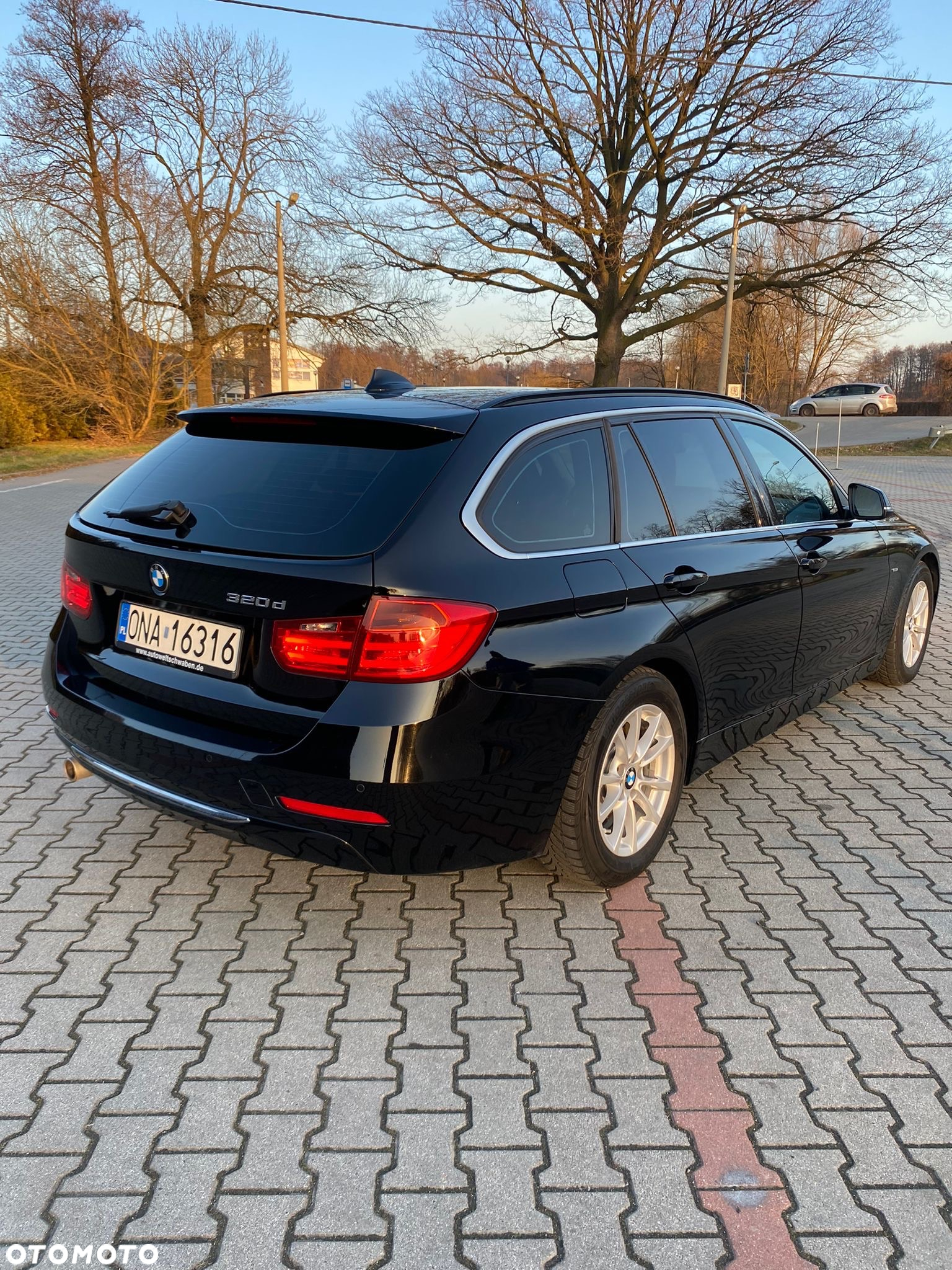 BMW Seria 3 320d Efficient Dynamics Luxury Line - 19