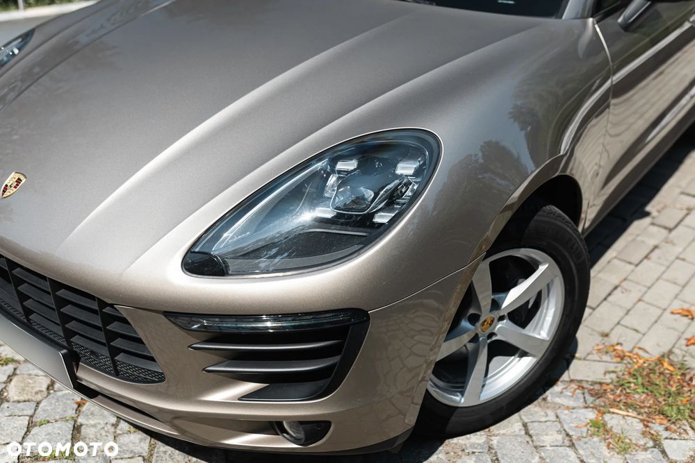 Porsche Macan - 2