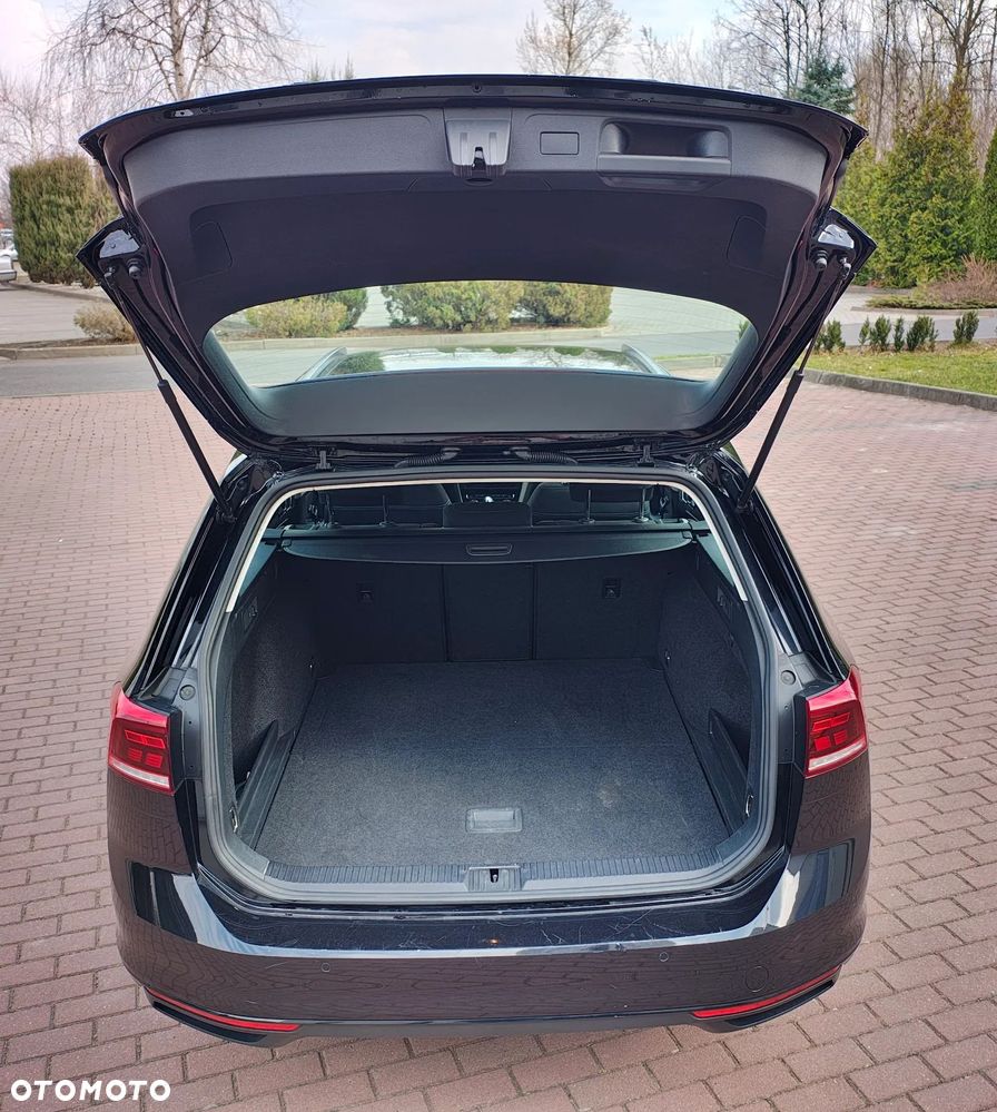 Volkswagen Passat 2.0 TDI EVO Business DSG - 23