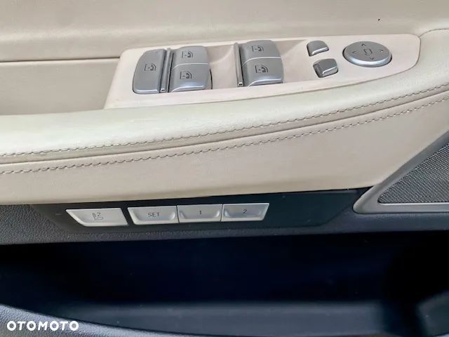 BMW Seria 7 750d xDrive - 17