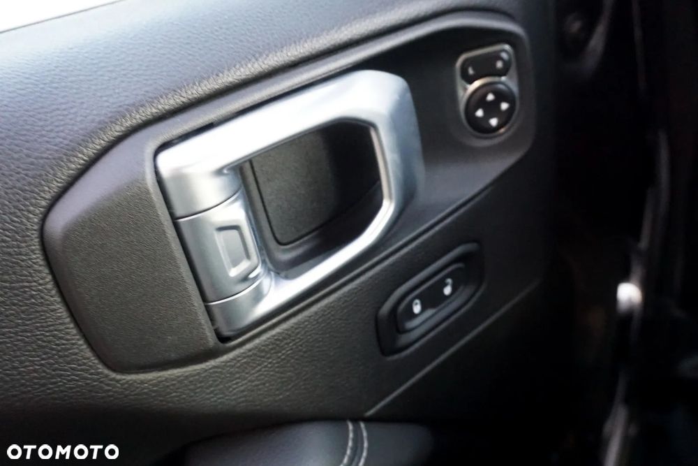 Jeep Wrangler 2.0 T-GDI Hardtop AWD Automatik Sahara - 35