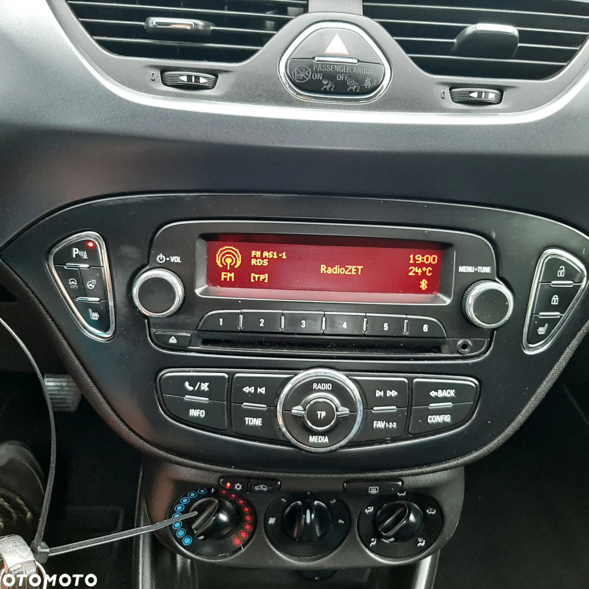 Opel Corsa 1.2 Innovation - 17