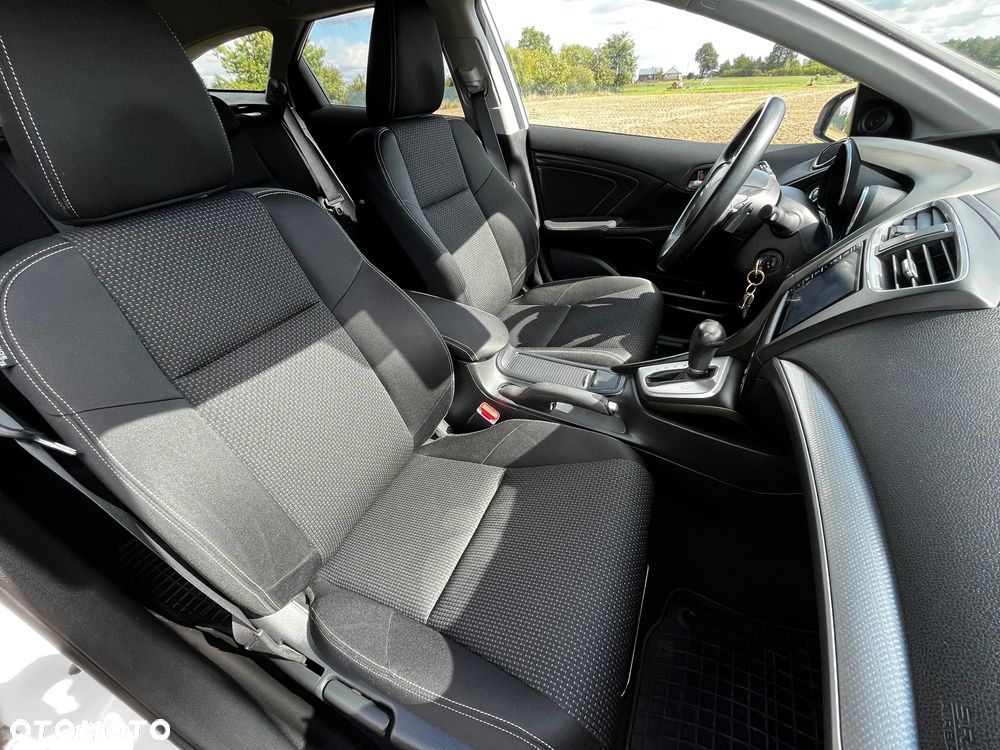 Honda Civic 1.8 Style Edition (Honda Connect+) - 8