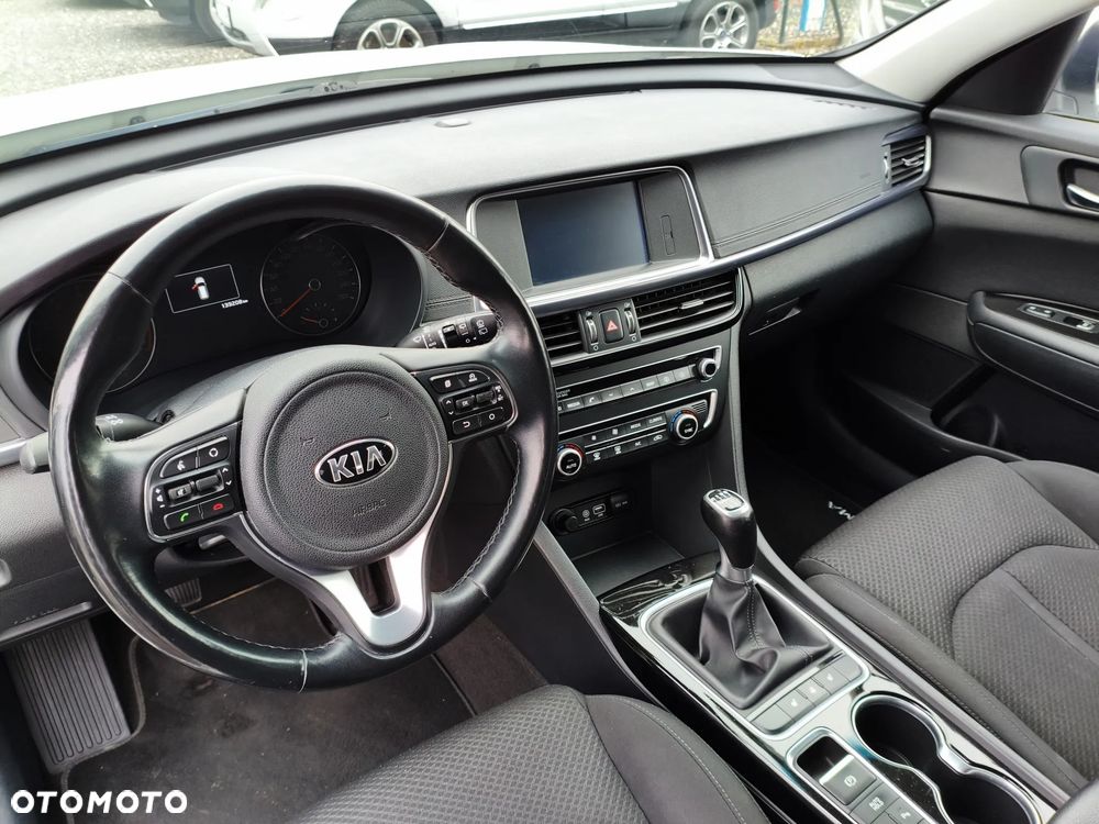 Kia Optima Sportagon 2.0 CVVL Vision - 23