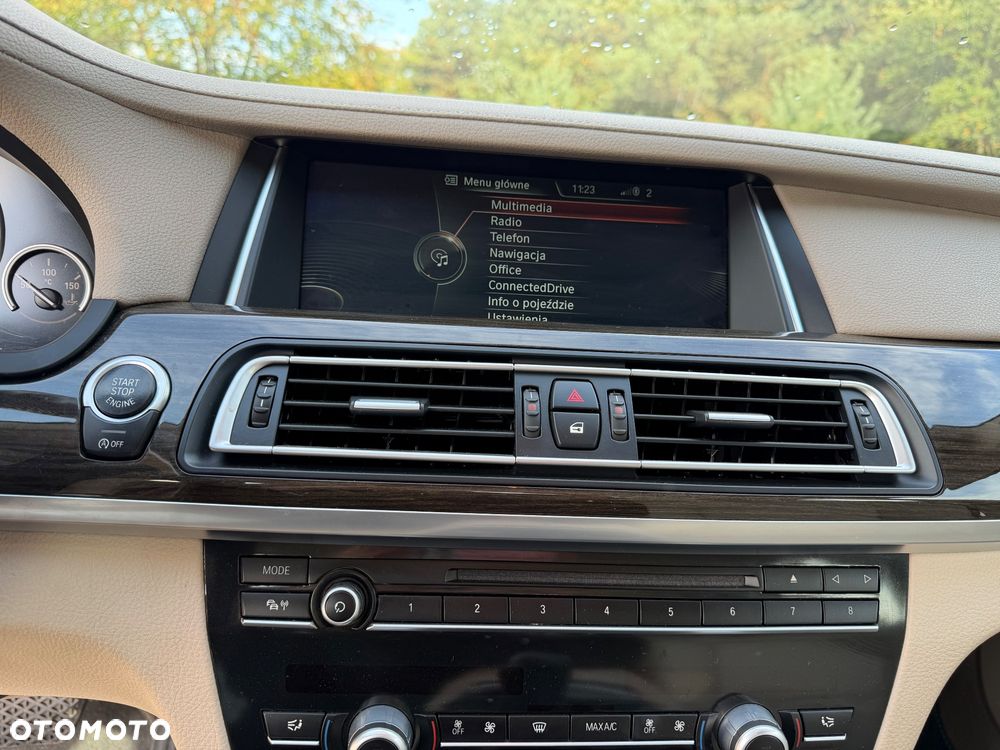 BMW Seria 7 - 18