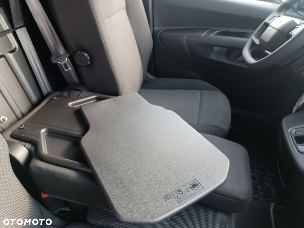 Opel COMBO - 26
