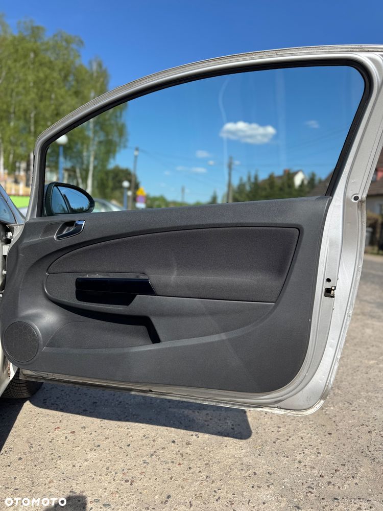 Opel Corsa - 15
