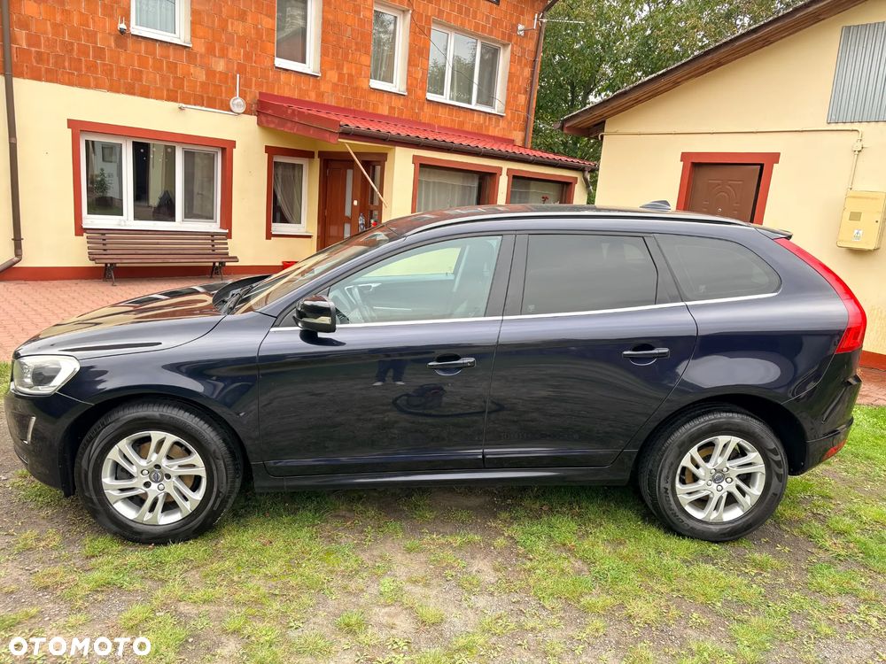 Volvo XC 60 D4 Momentum - 3