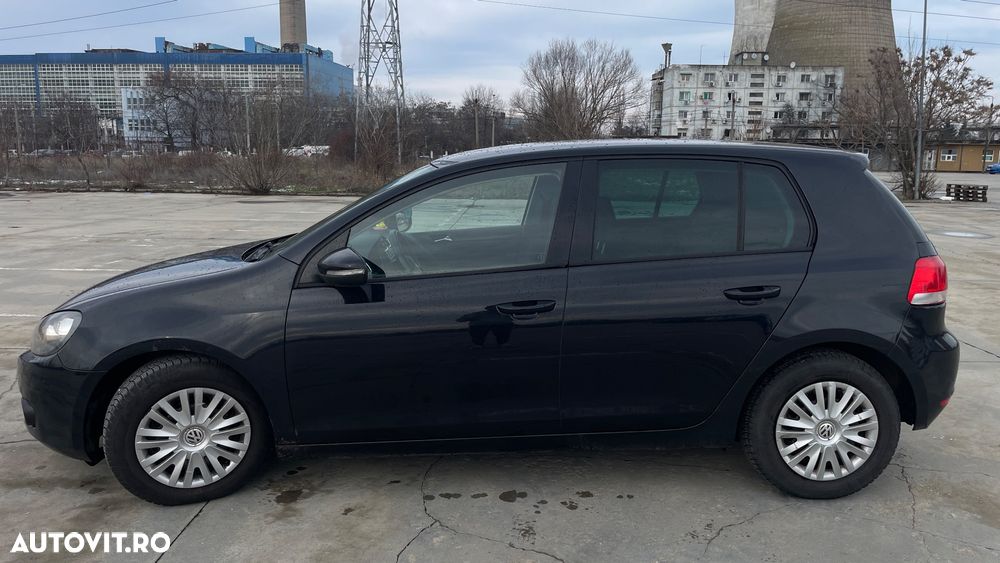 Volkswagen Golf - 2