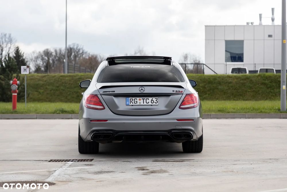 Mercedes-Benz Klasa E AMG 63 S 4-Matic+ - 5