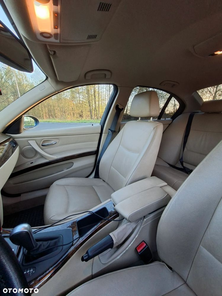 BMW Seria 3 - 24