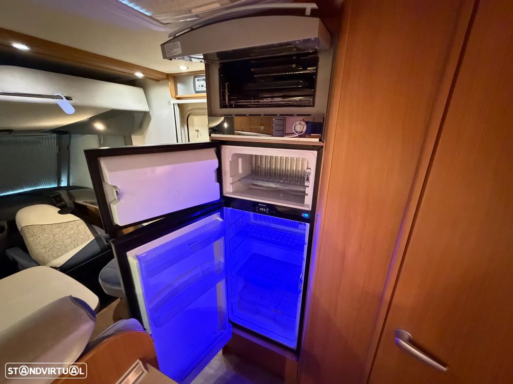 Burstner Viseo I694 2.3JTD - 25