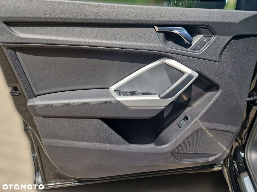 Audi Q3 Sportback - 14