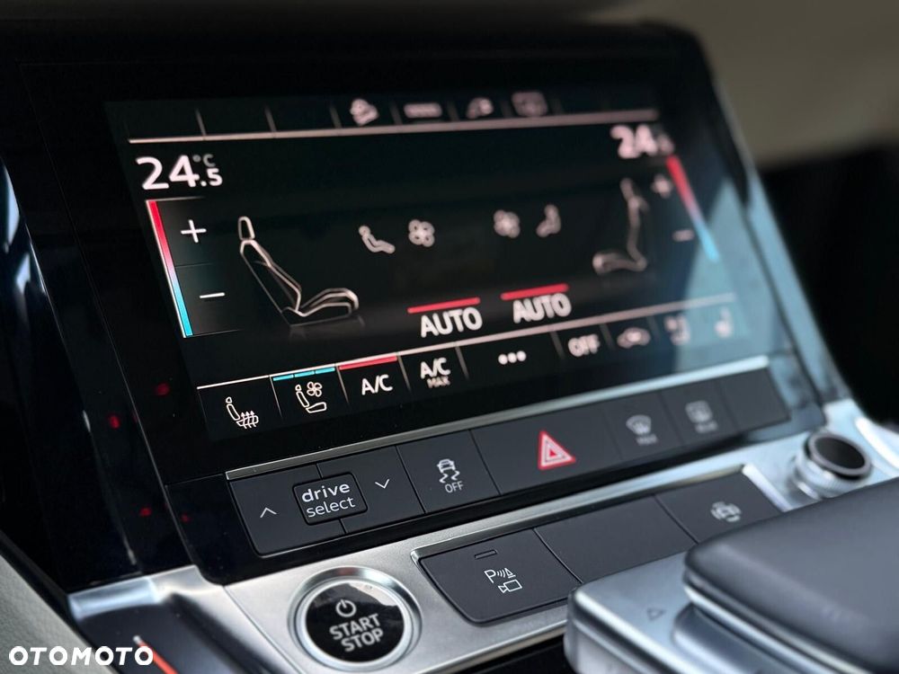 Audi e-tron 55 Quattro S Line - 28