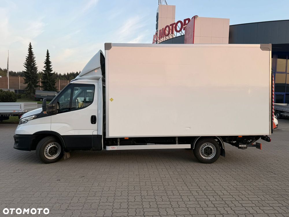 Iveco 35S16 3L  Kontener z Winda 8 EP Krajowy 4200x2200x2200 + drzwi boczne - 10