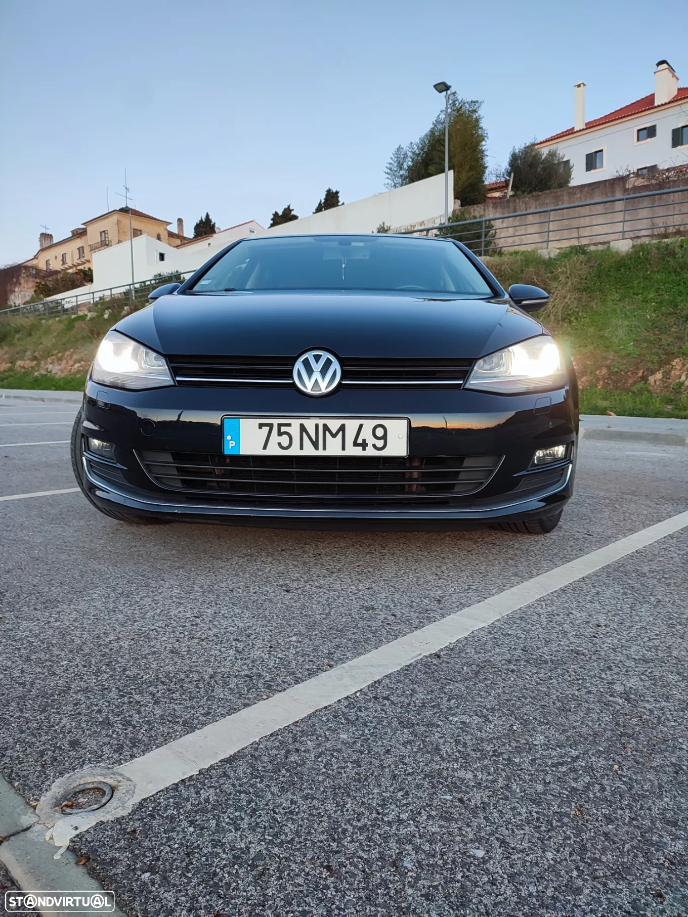 VW Golf 1.6 TDi Highline DSG - 6
