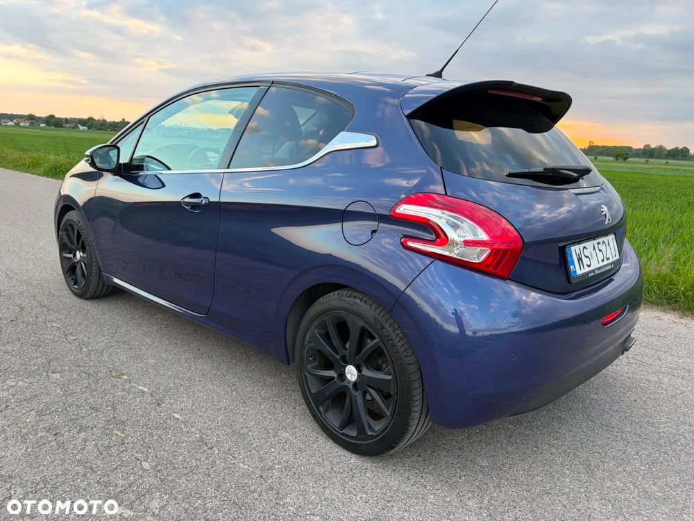 Peugeot 208 1.6 THP Allure - 6