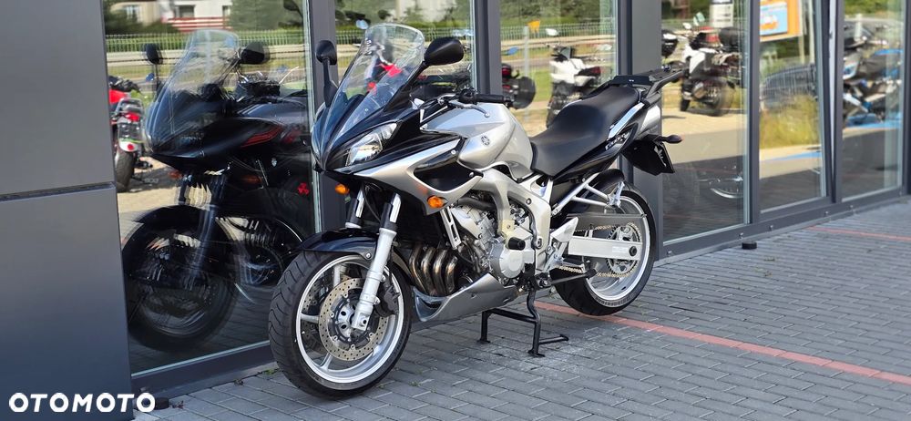 Yamaha FZ6 - 25