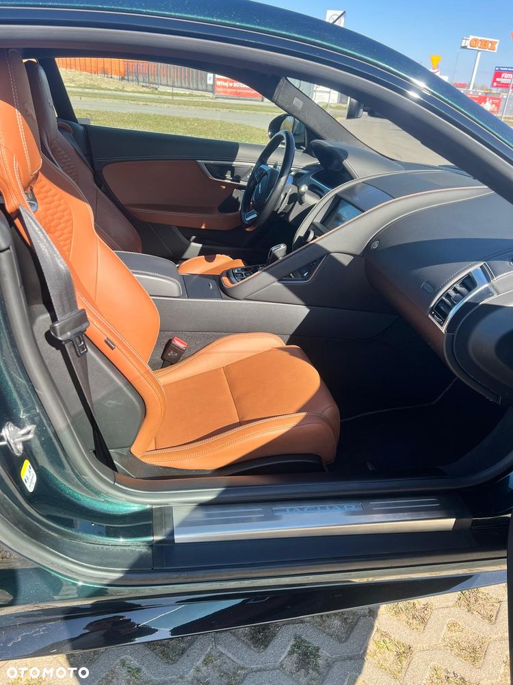 Jaguar F-Type 2.0 Turbo R-Dynamic - 12