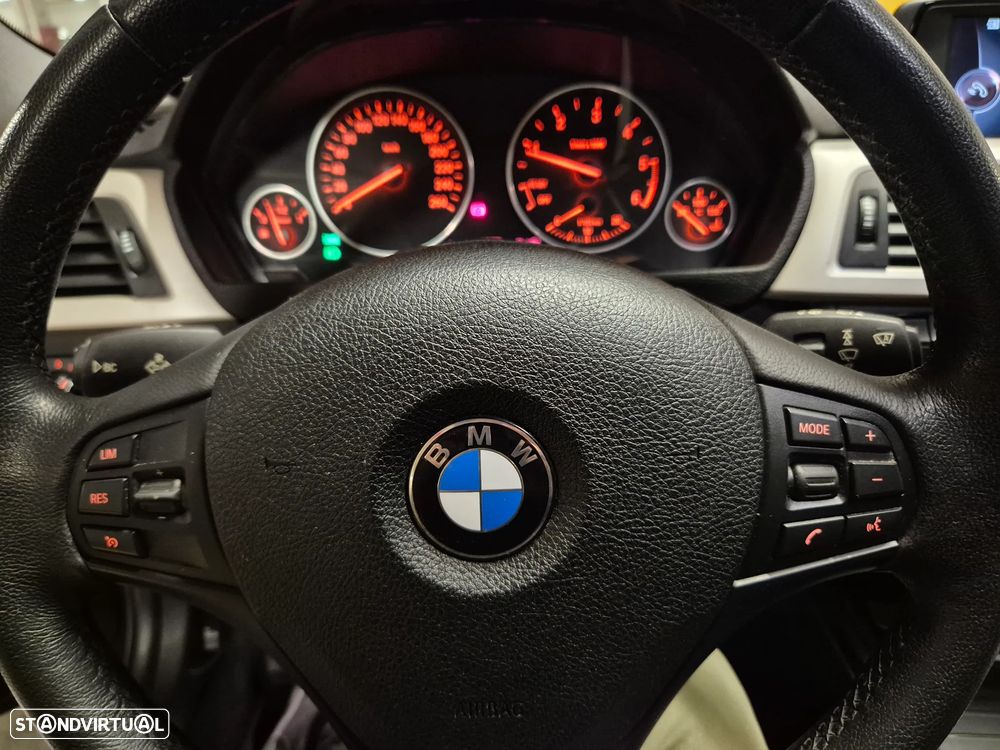 BMW 320 d Touring Line Modern - 23