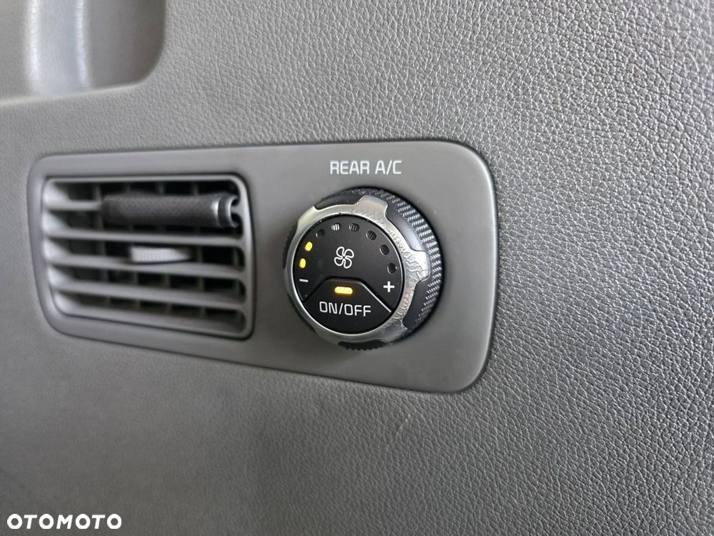 Kia Sorento - 34