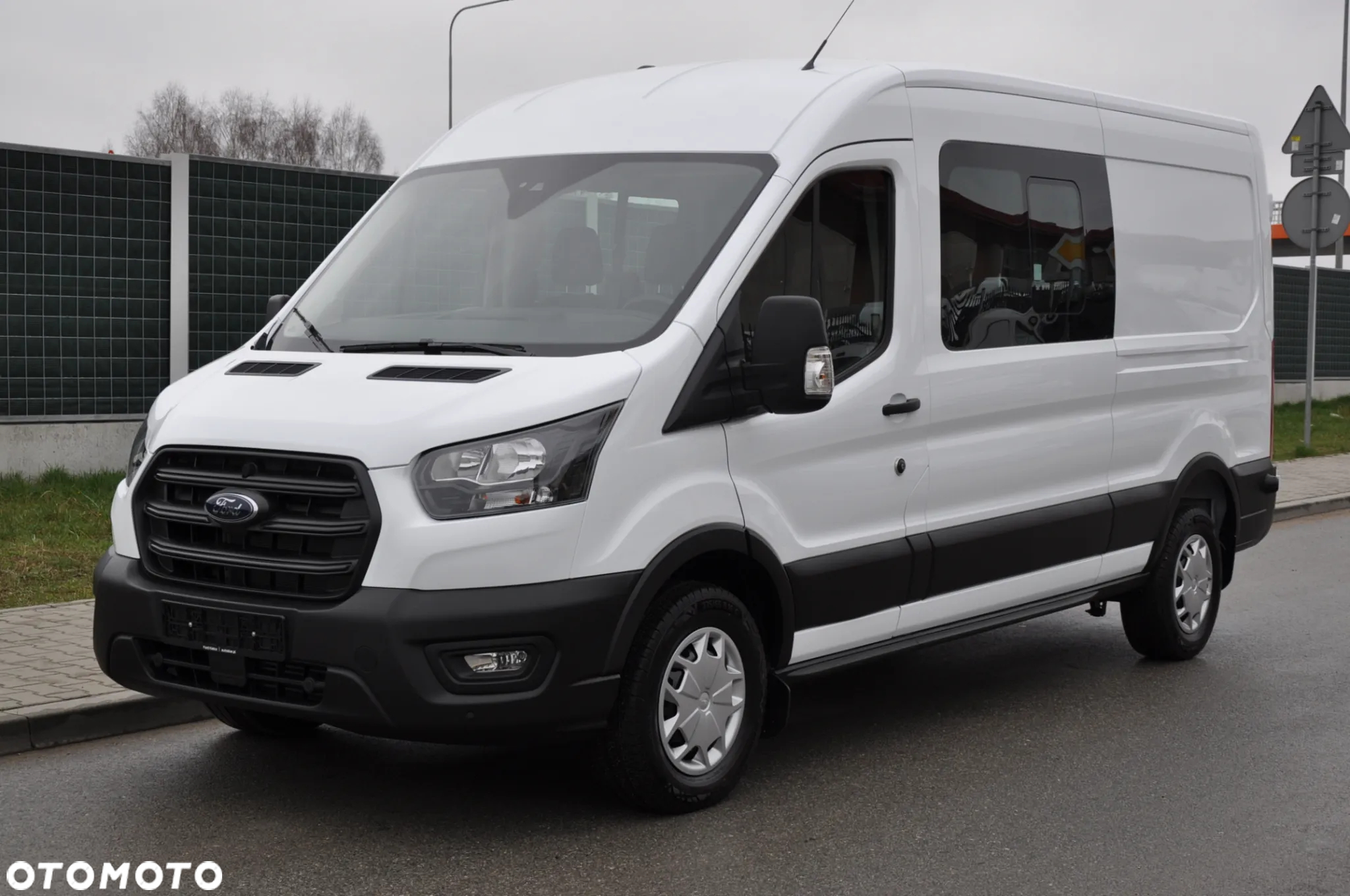 Ford TRANSIT L3H2 DCiV RWD TREND 7os BRYGADOWY FABRYCZNIE NOWY DOSTĘPNY OD RĘKI NA GWARANCJI - 7