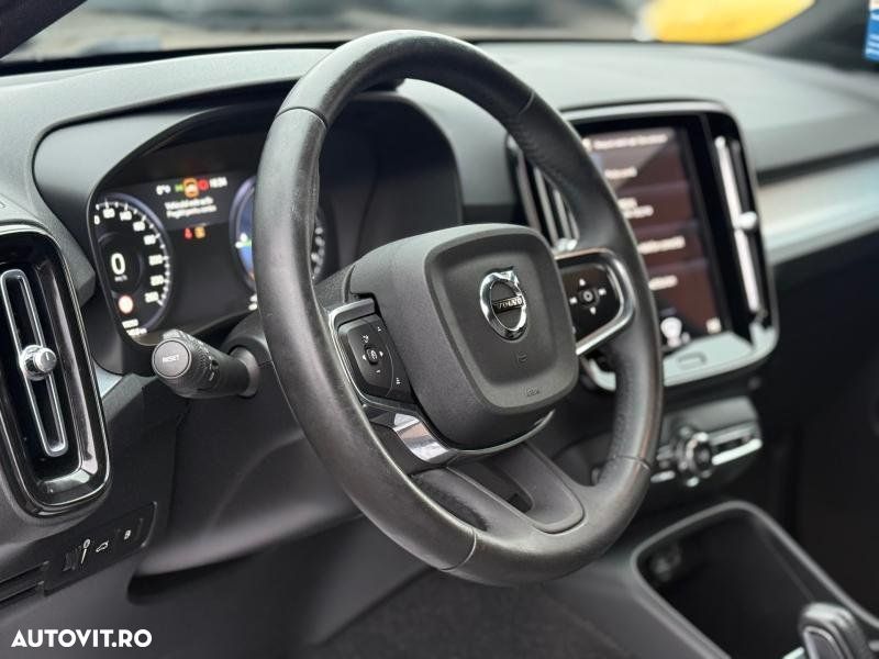Volvo XC 40 Recharge T4 Twin Engine AT7 Inscription Expression - 28