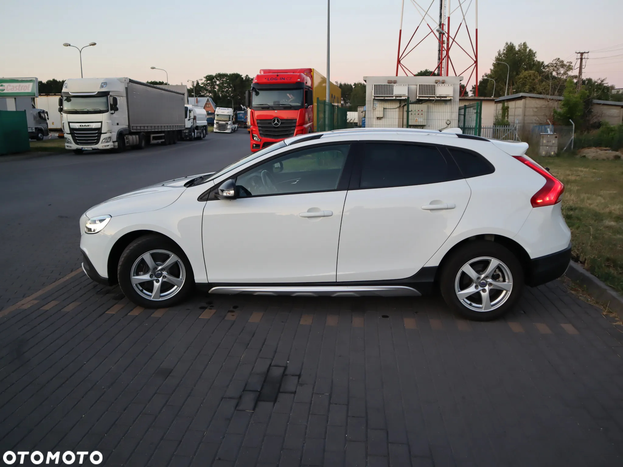 Volvo V40 Cross Country T3 Drive-E Kinetic - 14