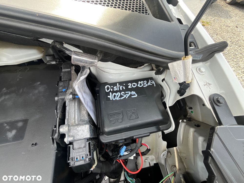 Citroën C3 Pure Tech 110 S&S EAT6 ELLE - 32