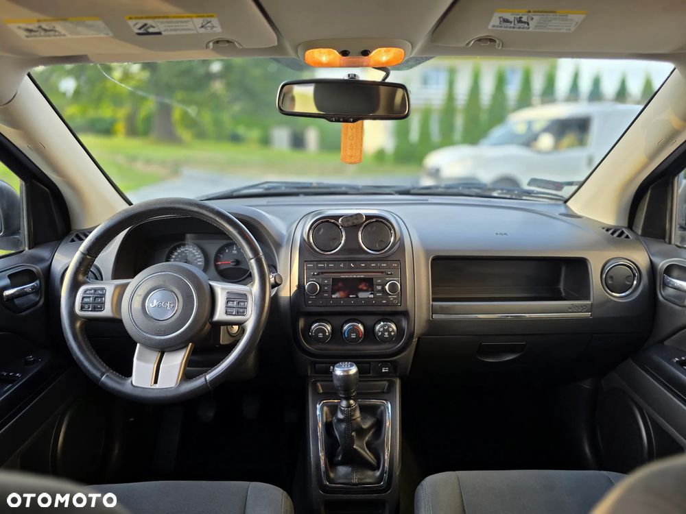 Jeep Compass - 12