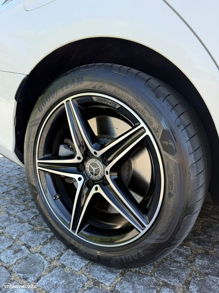 Mercedes-Benz E 300 de 9G-TRONIC AMG Line - 38