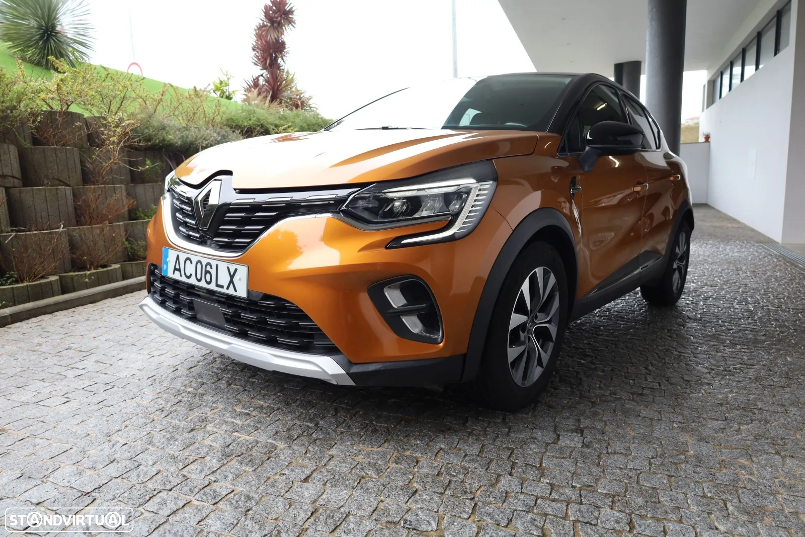 Renault Captur 1.0 TCe Exclusive - 10
